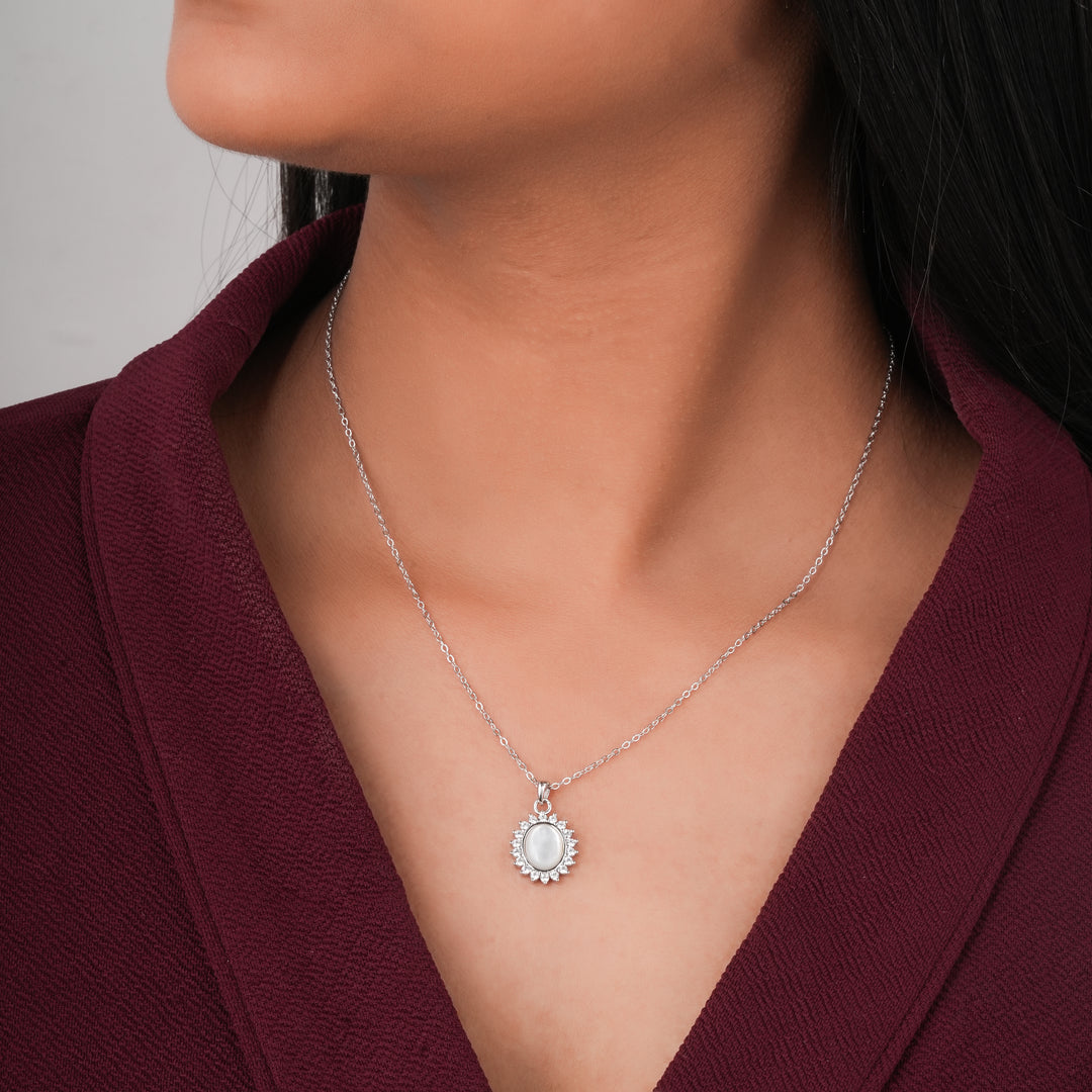 Luna Halo Pendant Necklace